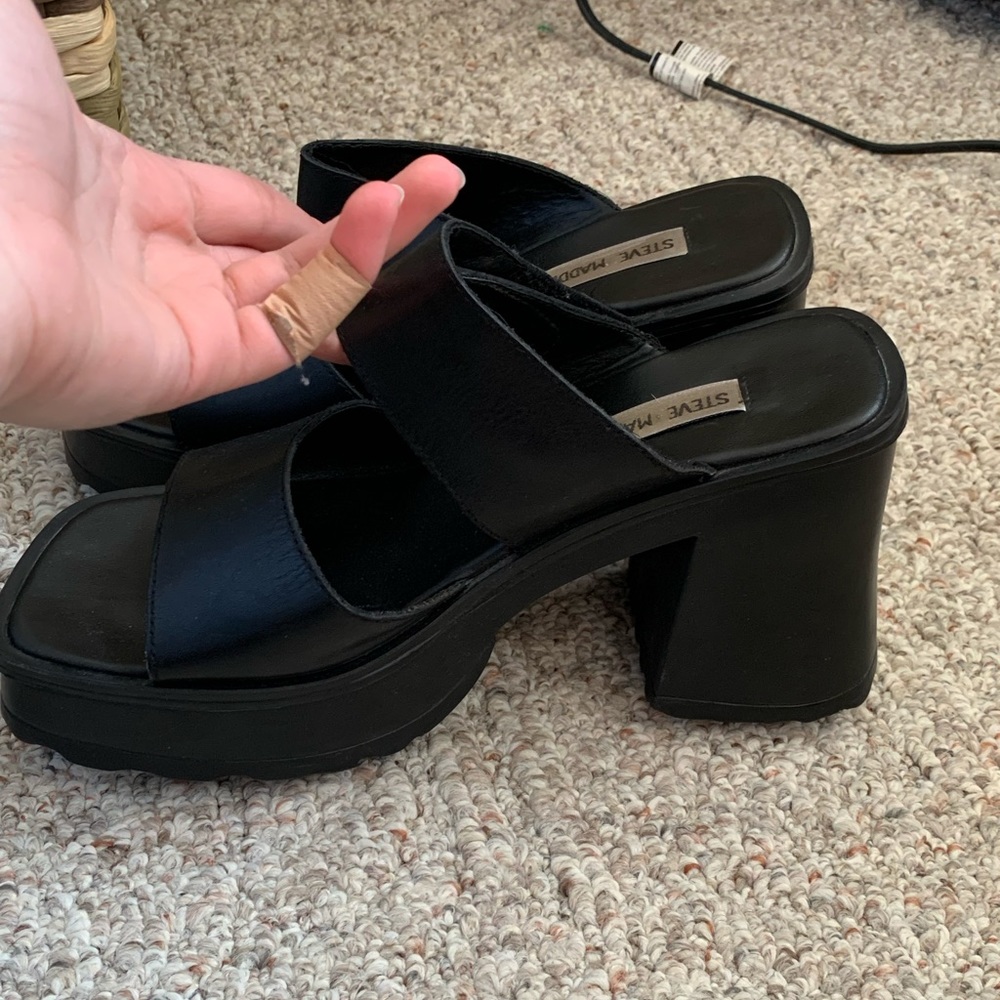 Steven Madden Trixie Black Leather Chunky Heels Sandals